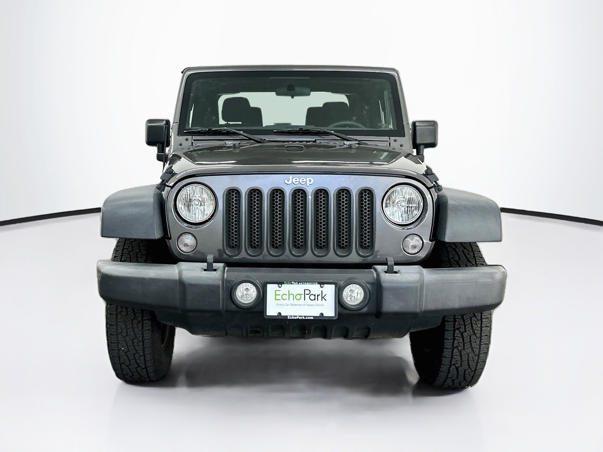 Used 2018 Jeep Wrangler Sport AWD/4WD image 2