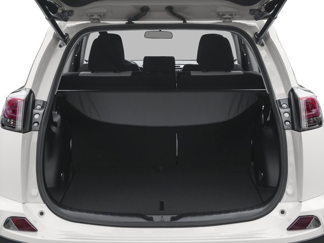 Used 2018 Toyota RAV4 XLE FWD image 12