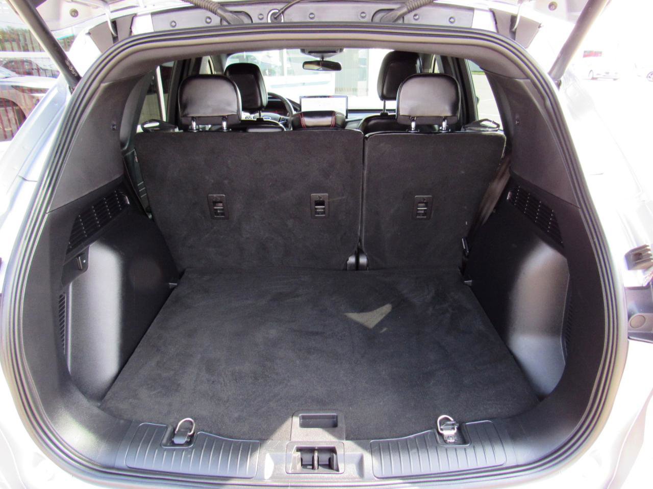 Used 2023 Ford Escape ST-Line w/ Tech Pack #1 AWD/4WD image 29