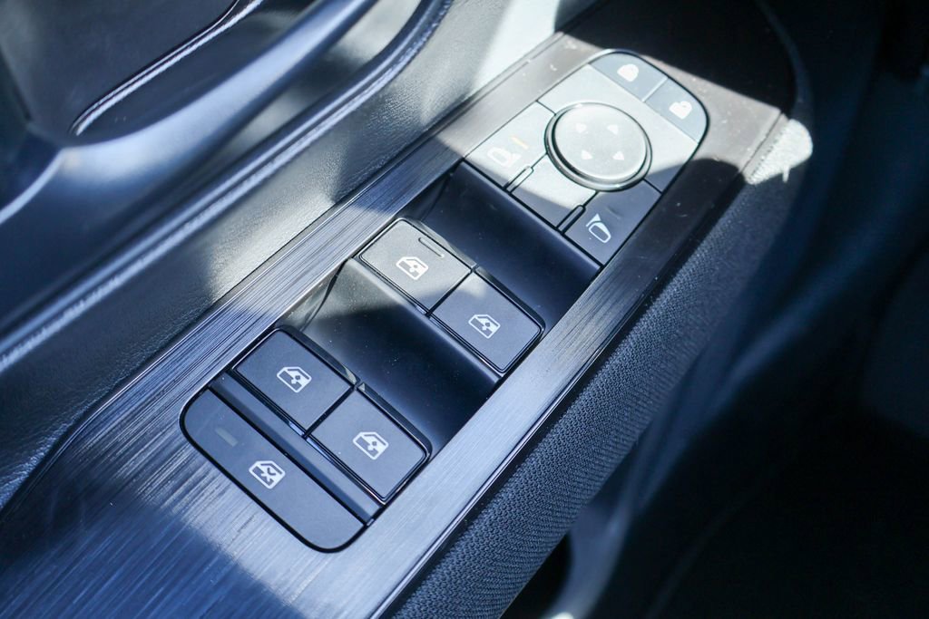 New 2026 Nissan Kicks S image 13