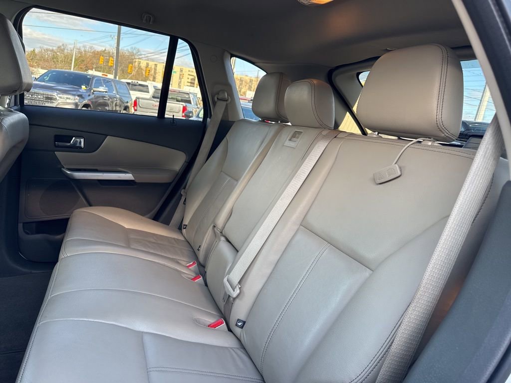 Used 2013 Ford Edge SEL image 26