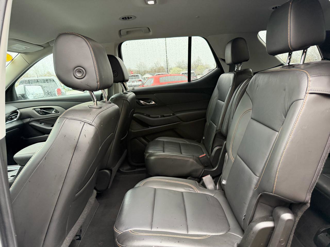 Used 2020 Chevrolet Traverse LT image 18