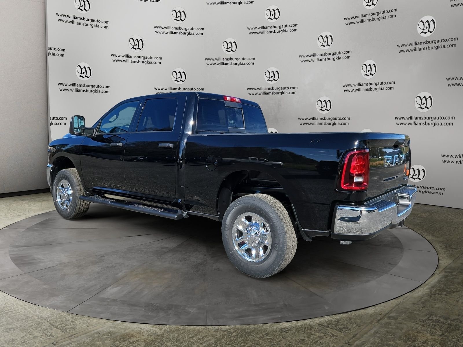 New 2026 RAM 2500 Tradesman AWD/4WD image 3