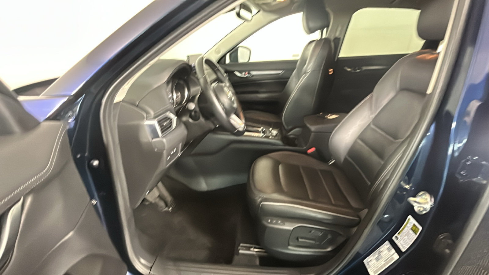 Used 2025 MAZDA CX-5 AWD 2.5 S w/ Preferred Package image 13