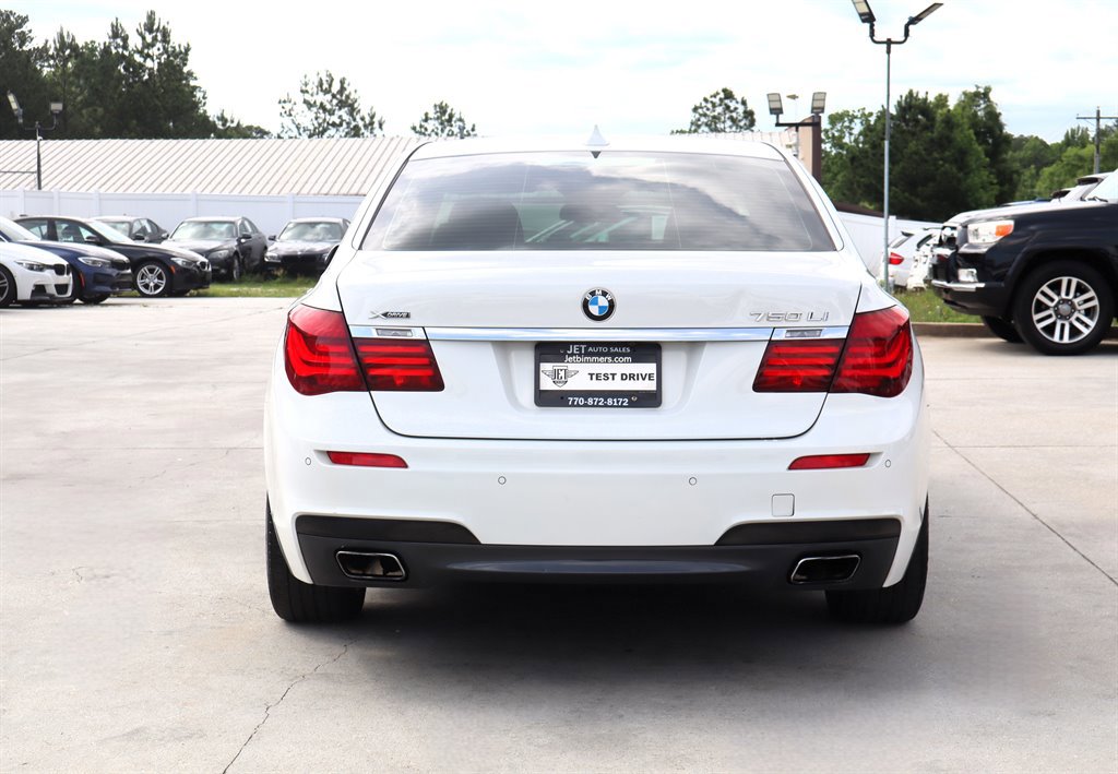 Used 2015 BMW 750Li xDrive AWD/4WD image 6