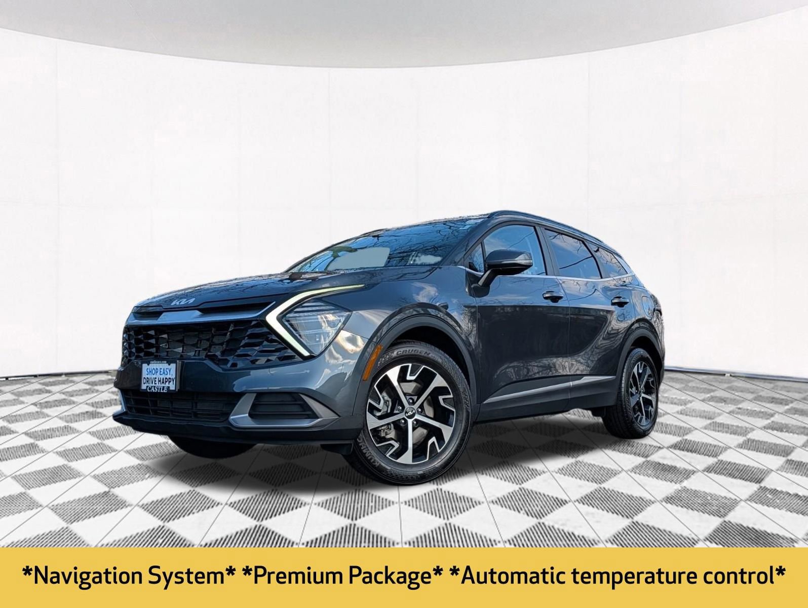 Used 2025 Kia Sportage EX w/ Premium Package image 2