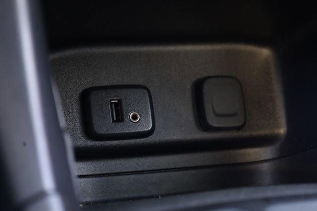 Used 2018 Chevrolet Equinox LS image 19