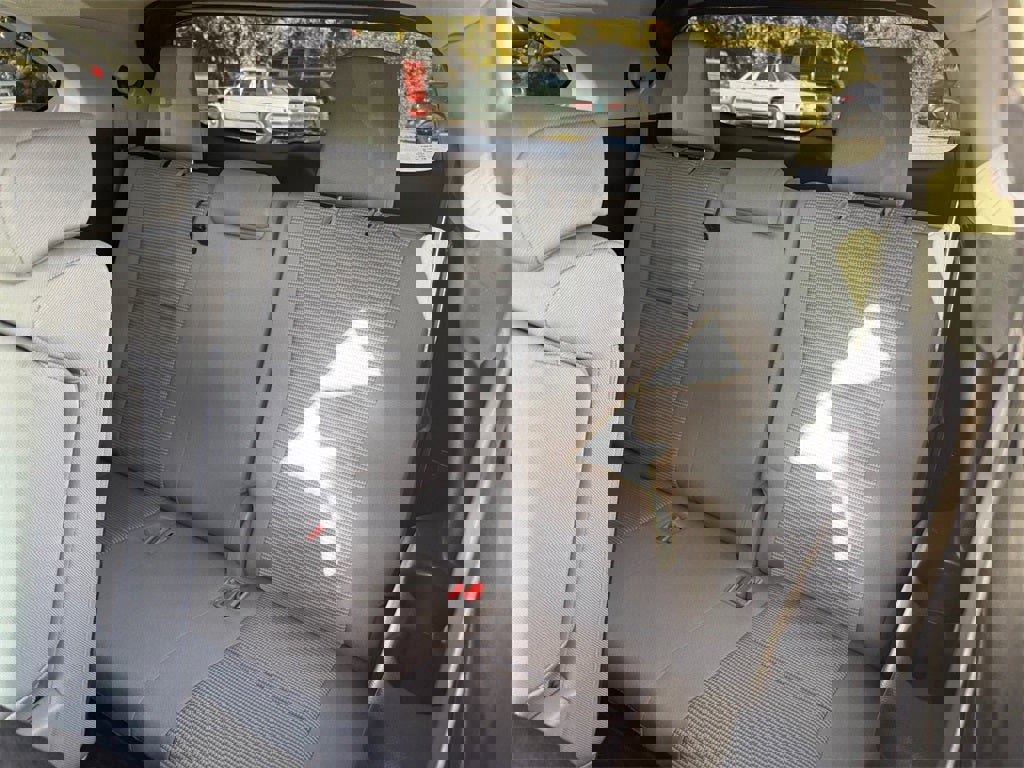 Used 2023 Toyota Highlander Platinum image 32