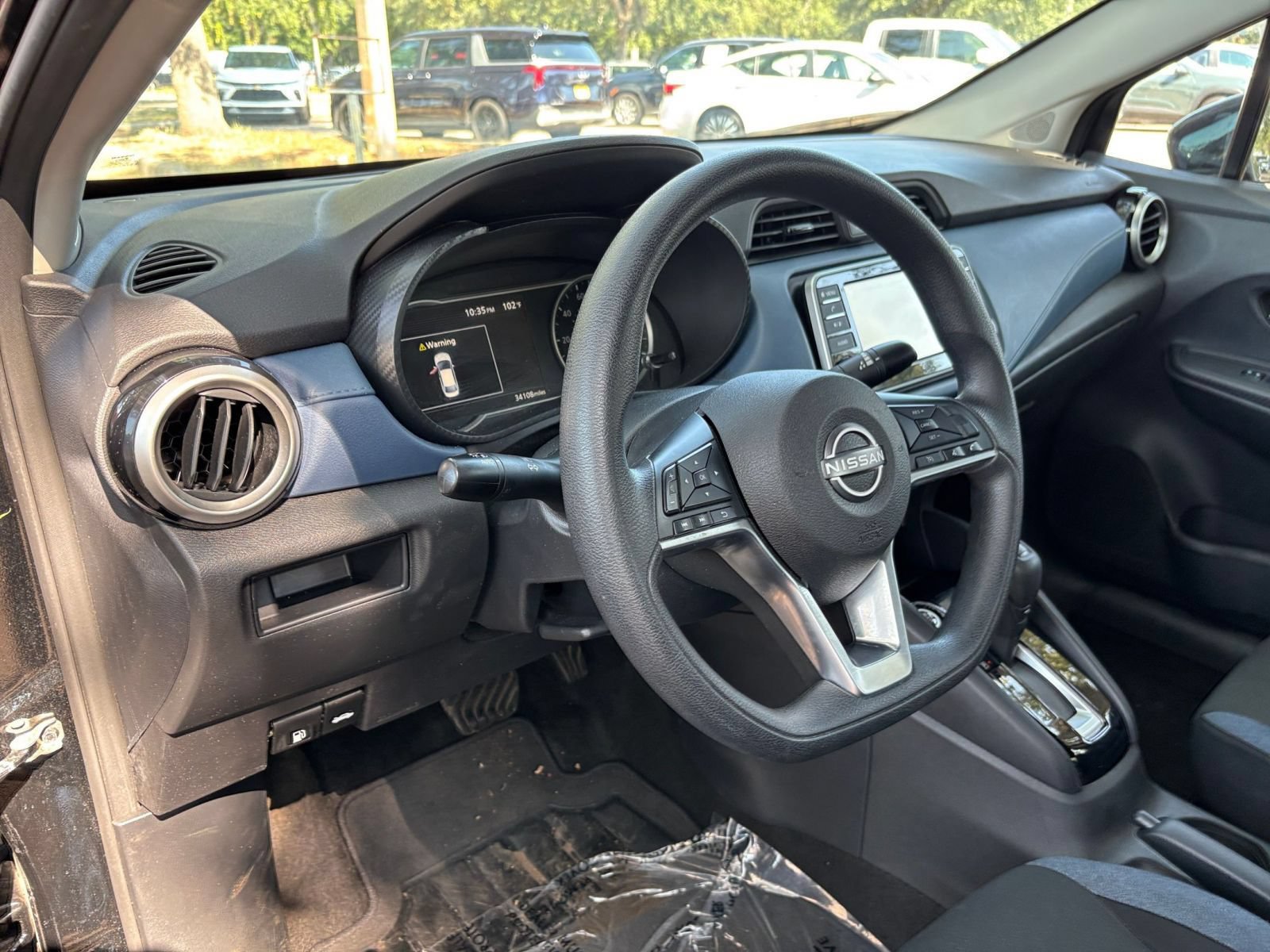 Used 2025 Nissan Versa SV FWD image 32
