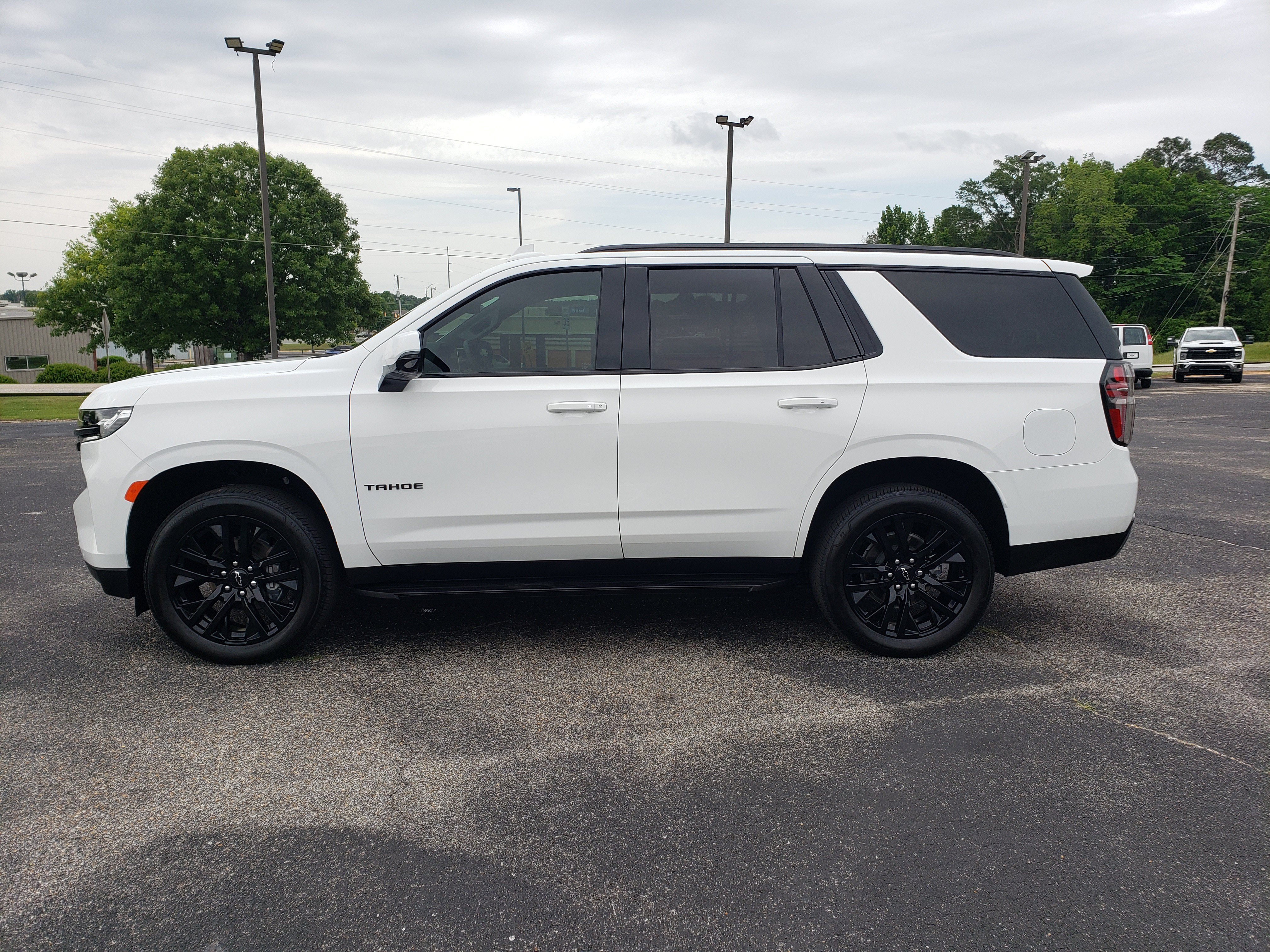 Used 2024 Chevrolet Tahoe RST w/ Luxury Package AWD/4WD image 6