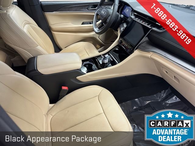 Used 2023 Jeep Grand Cherokee Limited w/ Luxury Tech Group II image 5