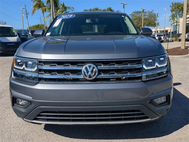 Used 2019 Volkswagen Atlas SE w/ Towing Package image 3