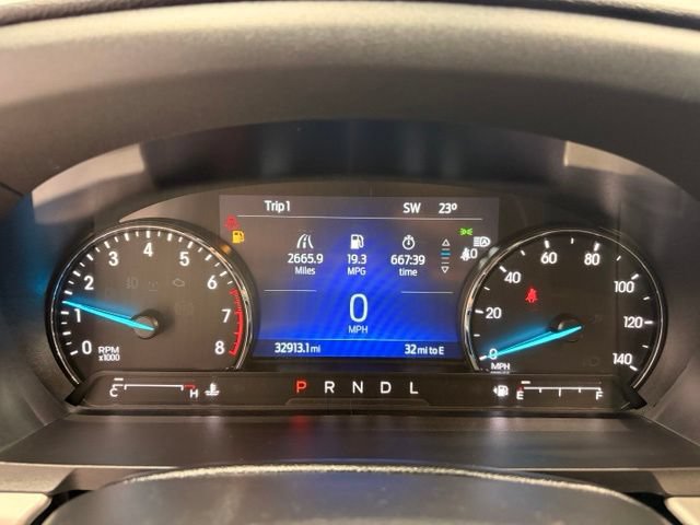 Used 2022 Ford Explorer XLT AWD/4WD image 16