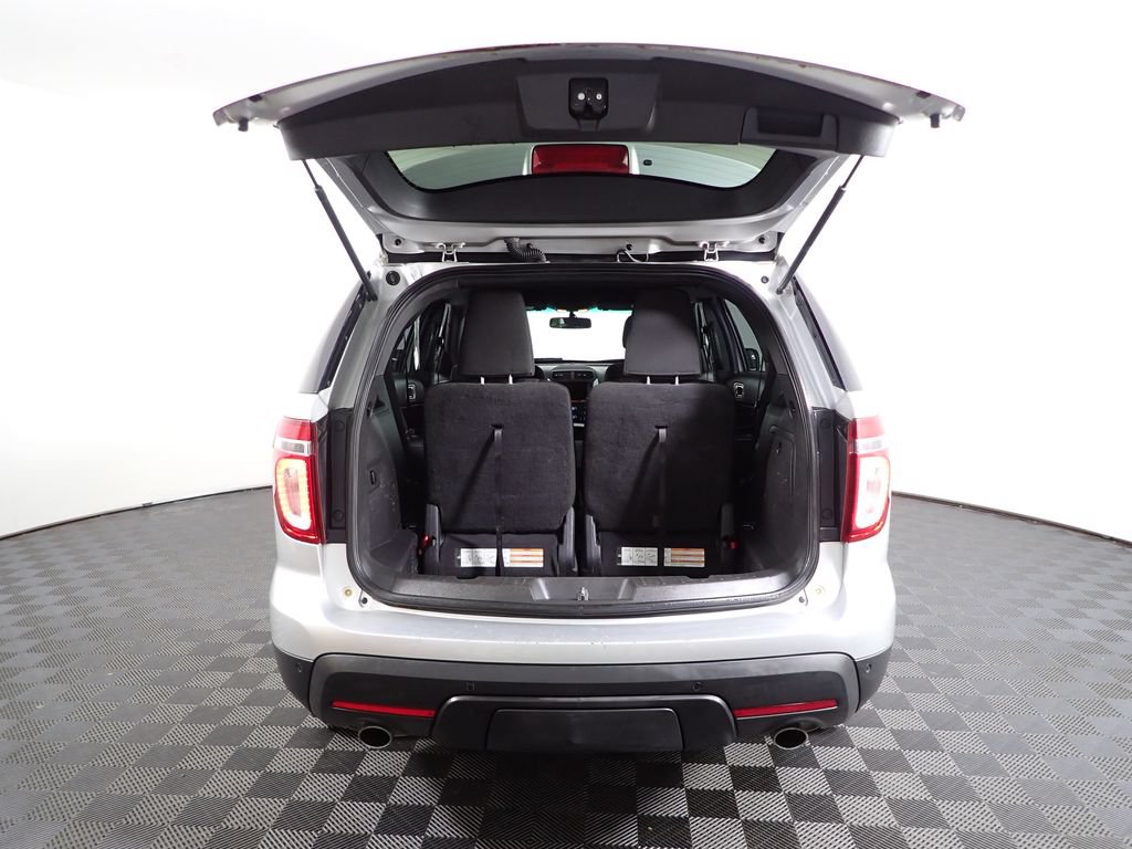 Used 2013 Ford Explorer XLT FWD image 14