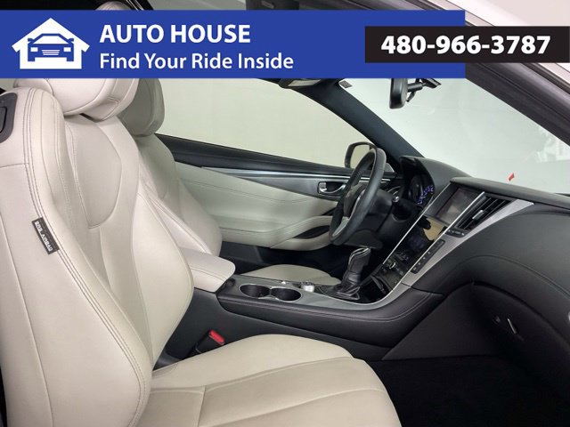 Used 2017 INFINITI Q60 3.0t w/ Premium Plus Package 3.0T RWD image 17