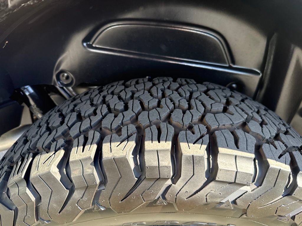 Certified 2024 Jeep Wrangler Unlimited AWD/4WD image 12