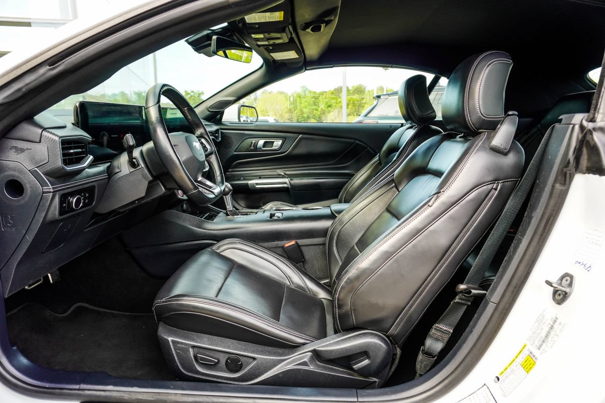 Used 2024 Ford Mustang Premium RWD image 34