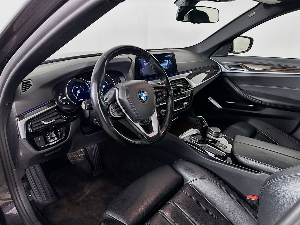 Used 2018 BMW 530e xDrive AWD/4WD image 14