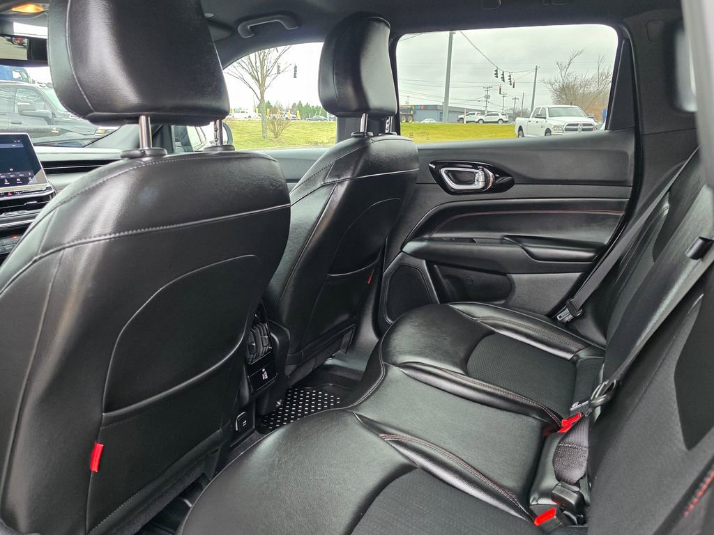 Used 2023 Jeep Compass Trailhawk w/ Trailhawk Convenience Group image 33