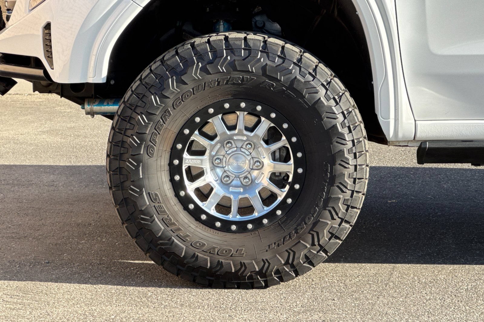 Used 2025 GMC Sierra 1500 AT4 w/ Technology Package AWD/4WD image 29