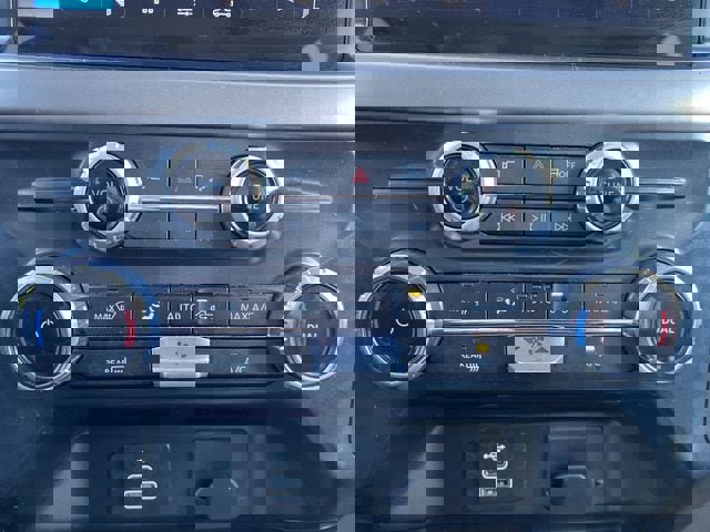 Used 2025 Ford F150 XLT w/ Equipment Group 301A Standard image 27