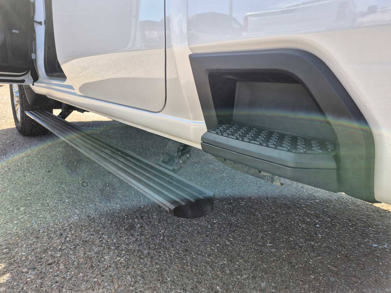 Used 2023 Chevrolet Silverado 3500 High Country w/ Technology Package image 14