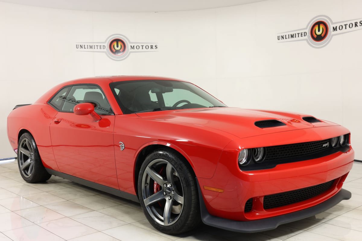 Used 2021 Dodge Challenger SRT Hellcat w/ Plus Package RWD image 34
