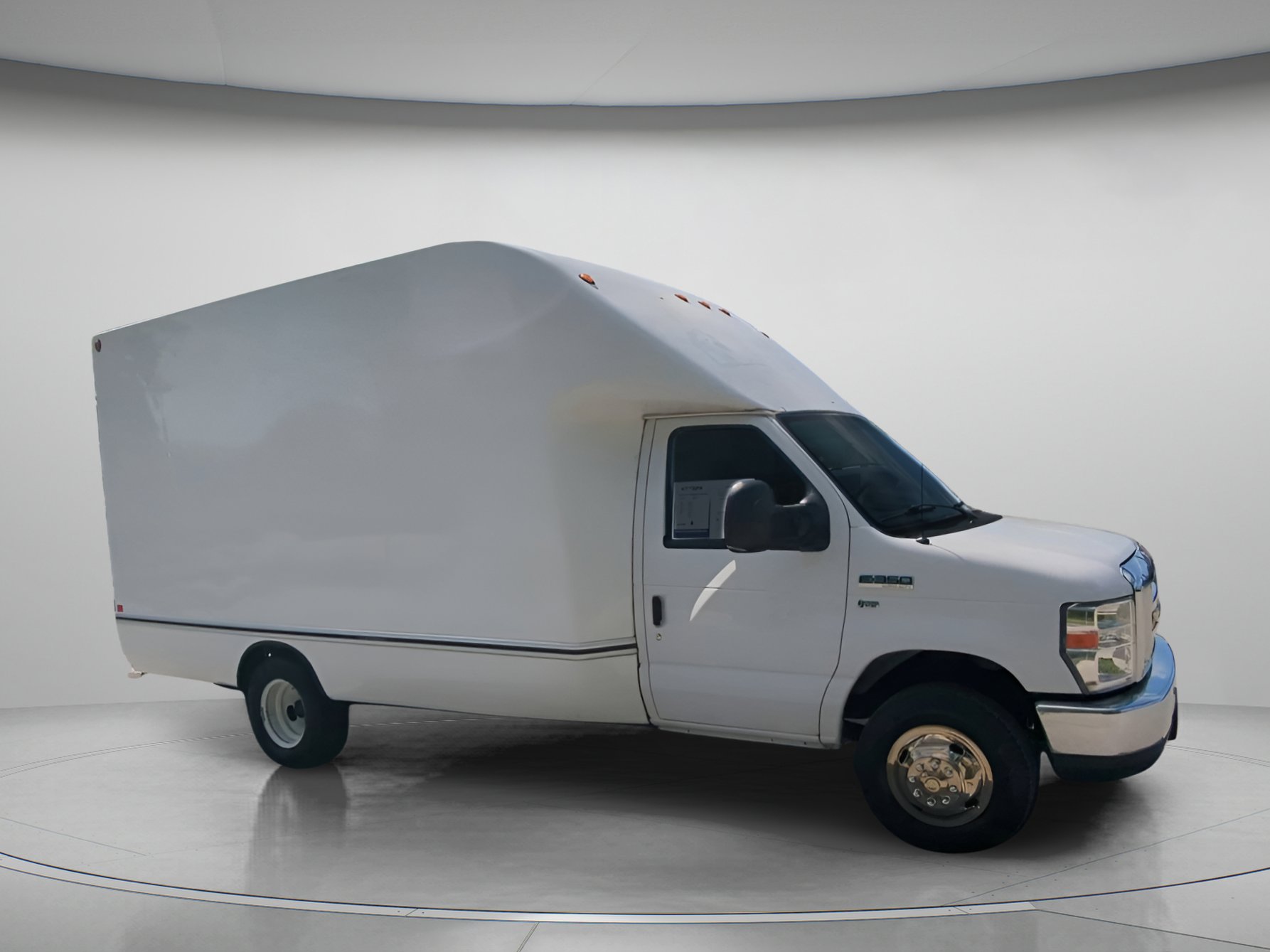 Used 2019 Ford E-350 and Econoline 350 Super Duty RWD image 35