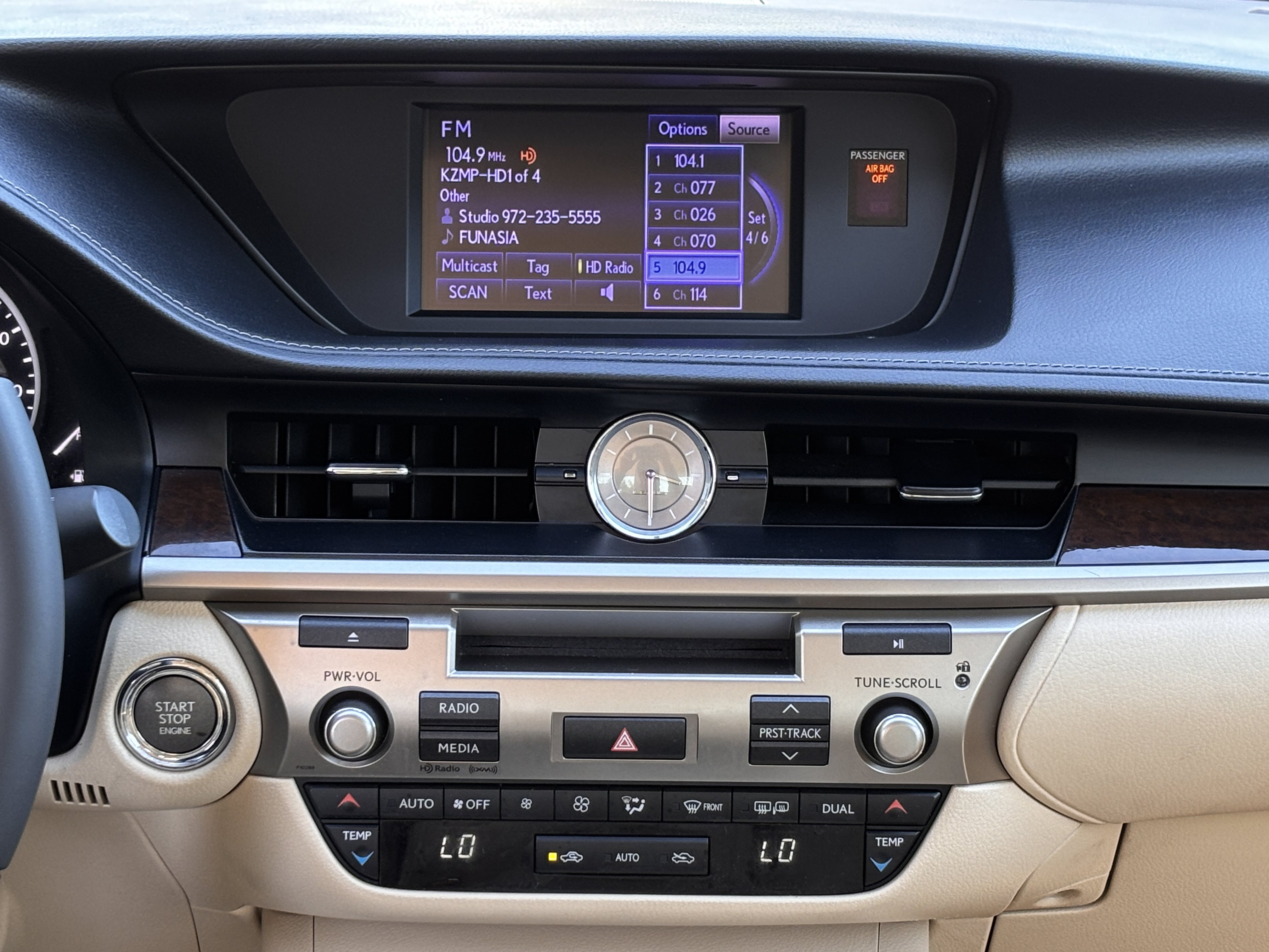 Used 2013 Lexus ES 350 w/ Premium Pkg FWD image 22