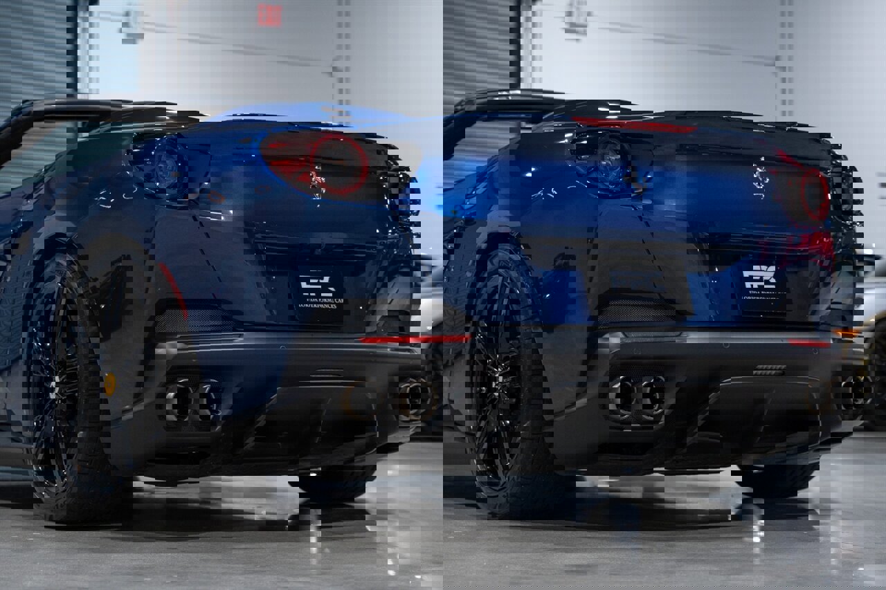 Used 2020 Ferrari Portofino image 19