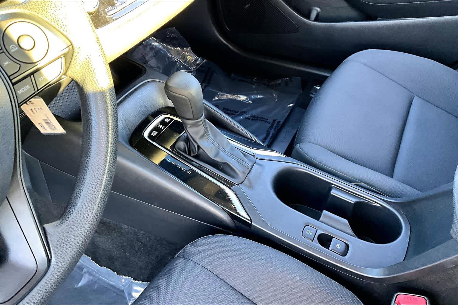 Used 2024 Toyota Corolla LE FWD image 16
