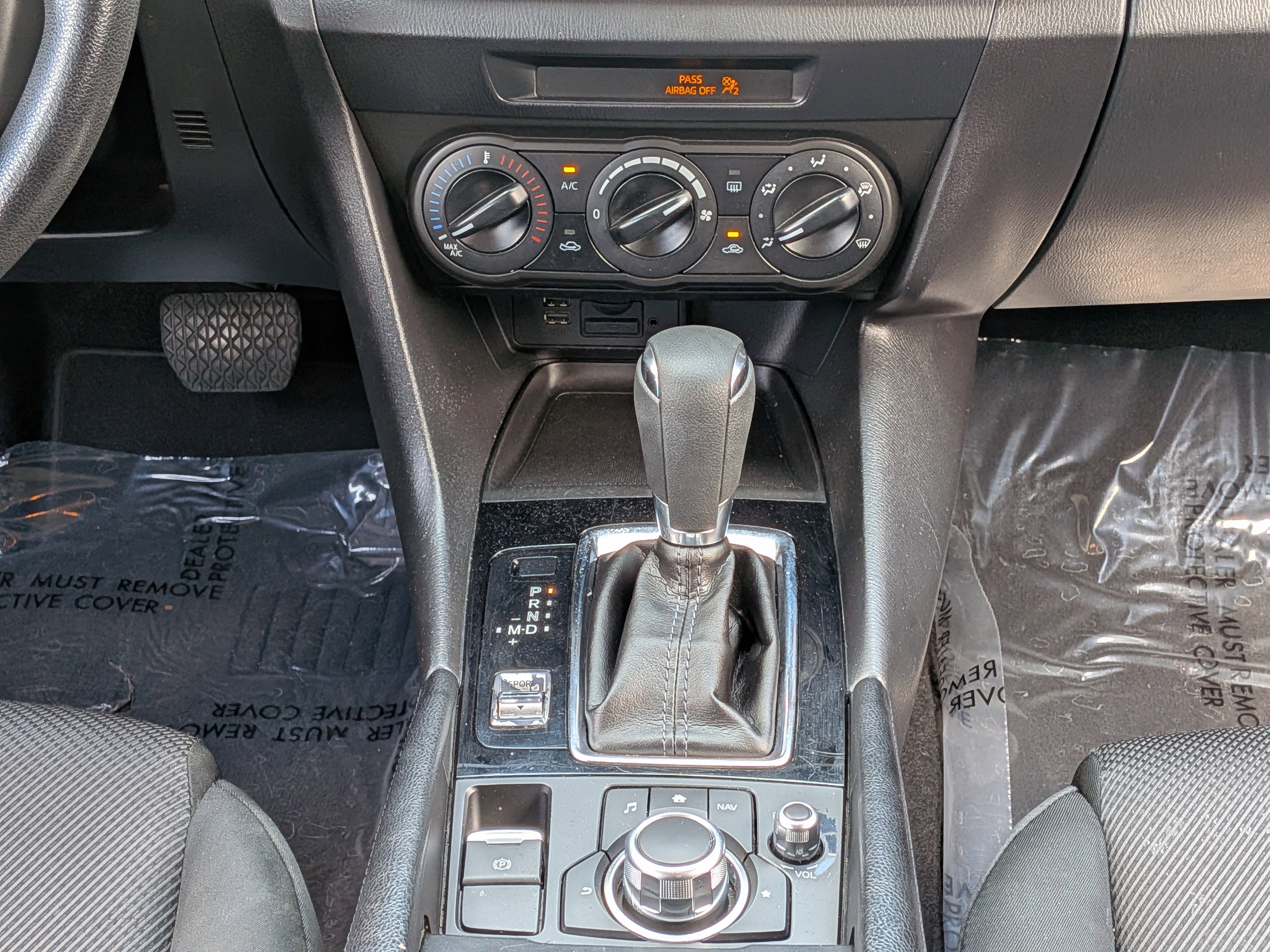 Used 2017 MAZDA MAZDA3 Sport image 19