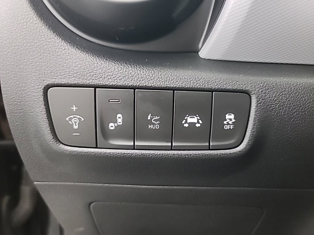 Used 2020 Hyundai Kona Ultimate AWD/4WD image 27