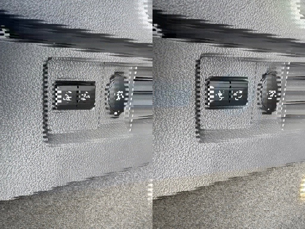 Used 2020 Lincoln Nautilus Reserve image 21