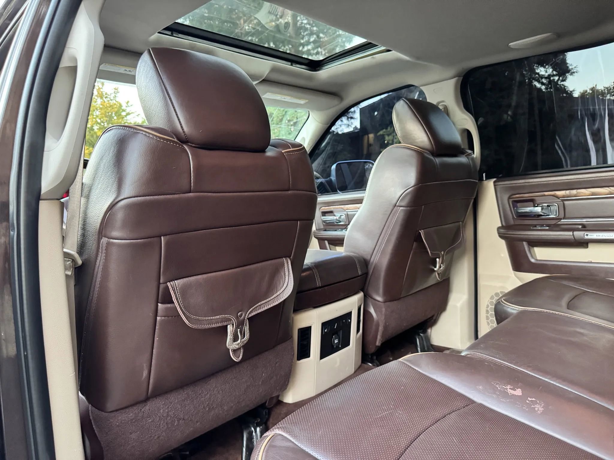 Used 2016 RAM 2500 Longhorn w/ Convenience Group AWD/4WD image 23