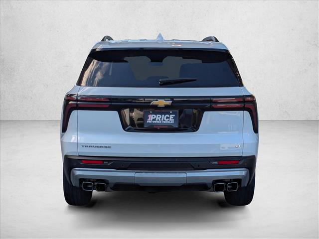 Used 2024 Chevrolet Traverse LT image 7