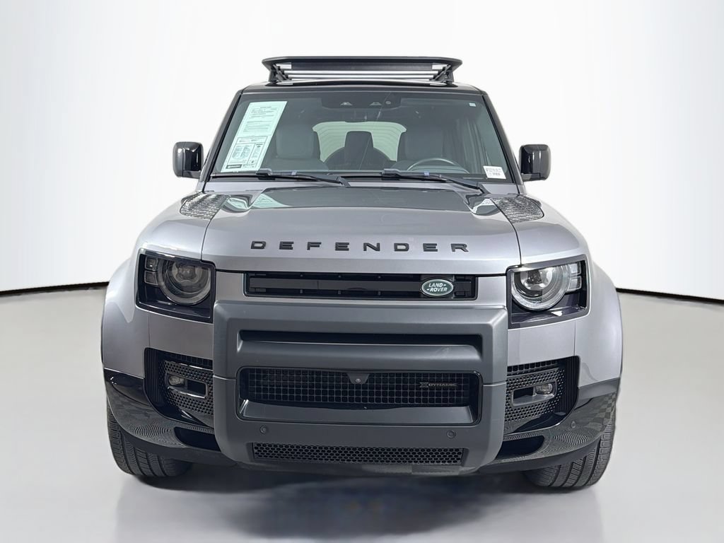 Used 2023 Land Rover Defender 130 X-Dynamic SE AWD/4WD image 2