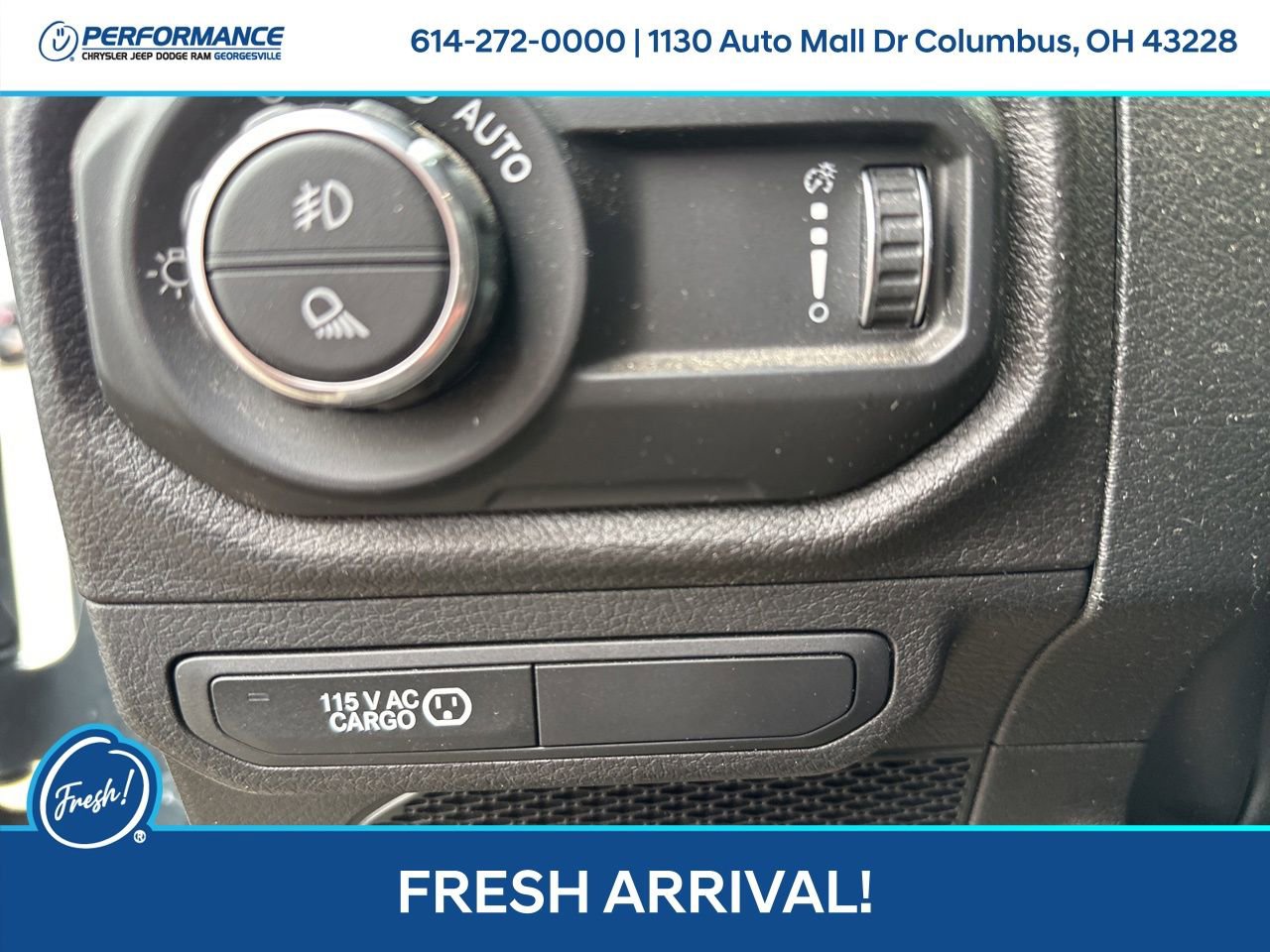 Used 2024 Jeep Gladiator Sport image 15