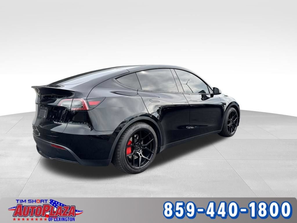Used 2023 Tesla Model Y Performance AWD/4WD image 10