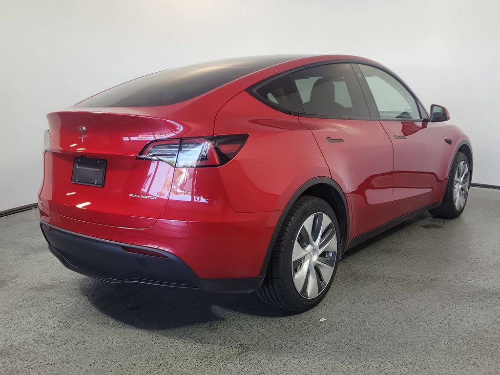 Used 2023 Tesla Model Y Long Range image 6
