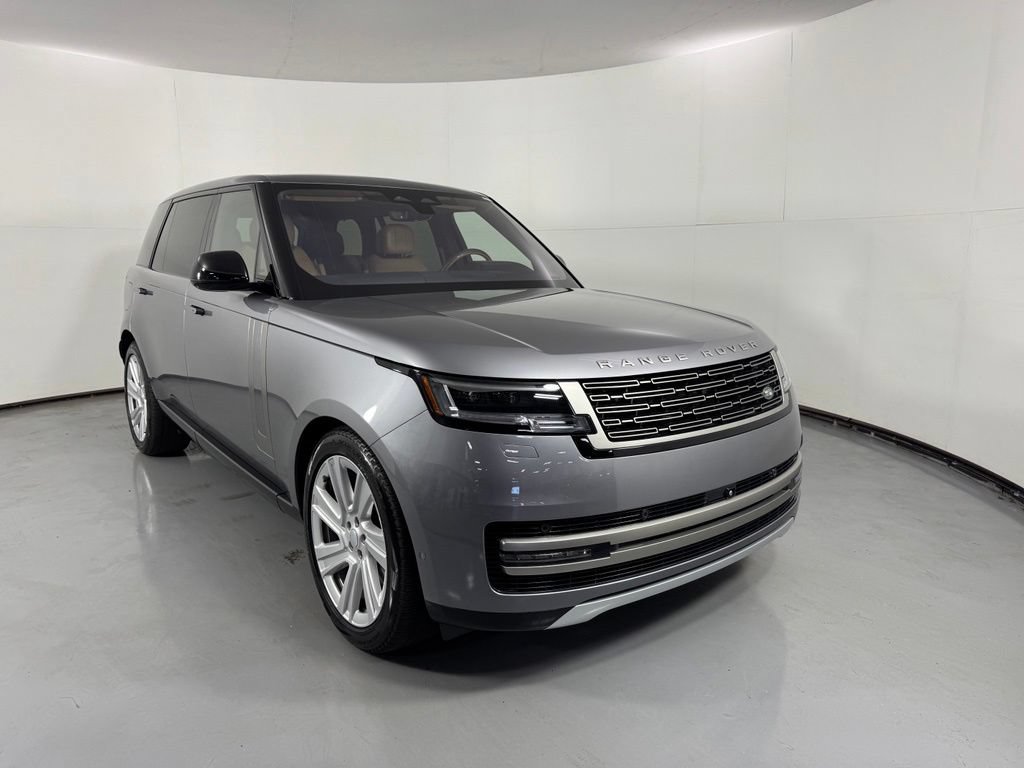 Used 2023 Land Rover Range Rover Long Wheelbase SE AWD/4WD image 4