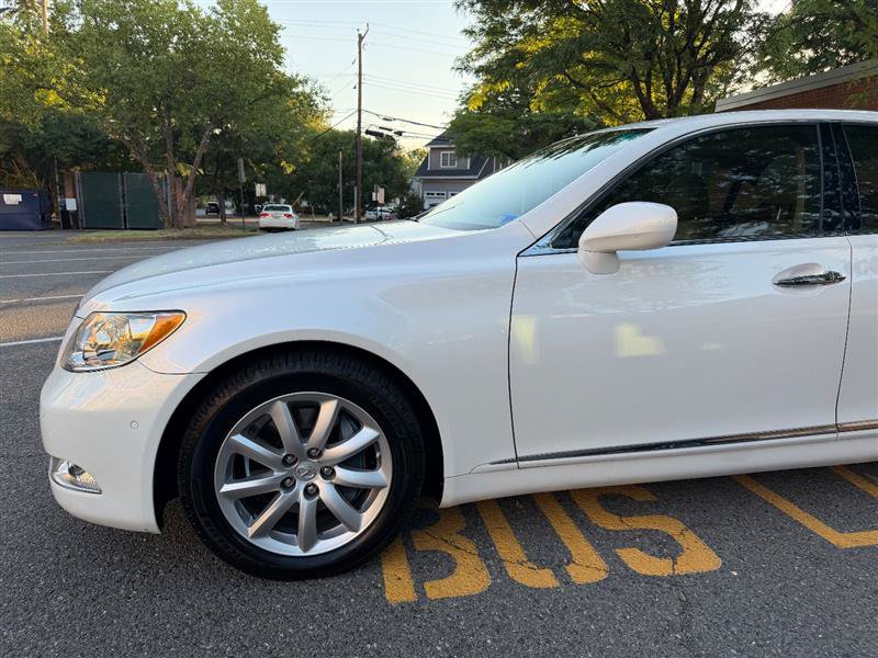 Used 2007 Lexus LS 460 RWD image 14