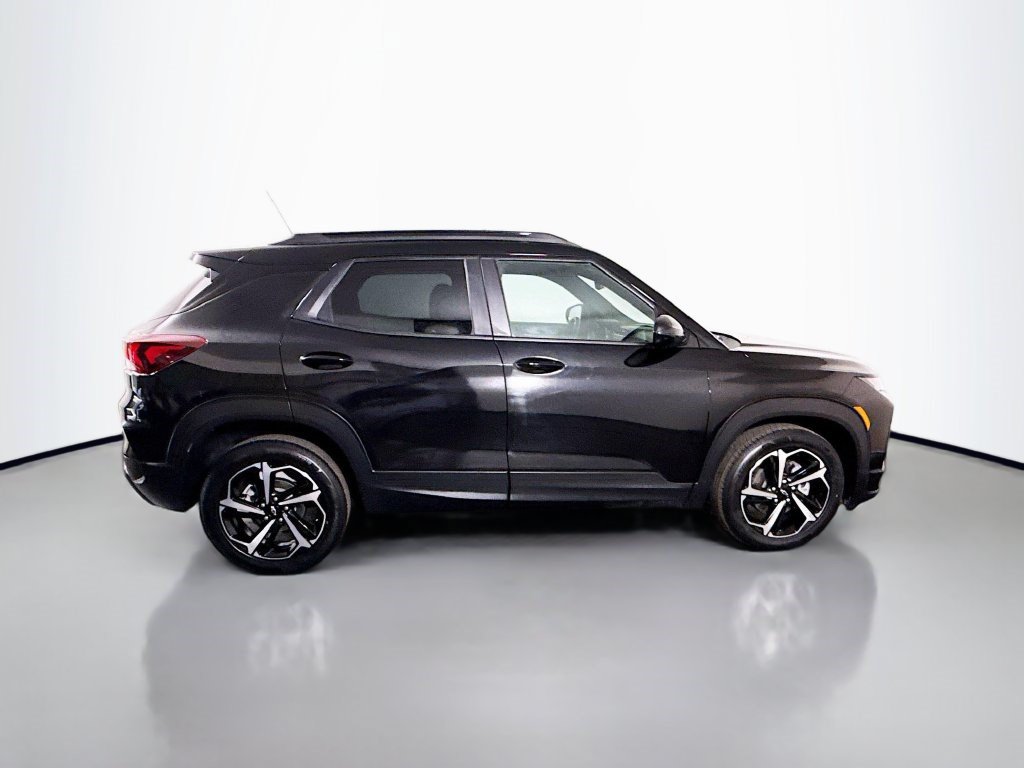 Used 2022 Chevrolet TrailBlazer RS FWD image 11