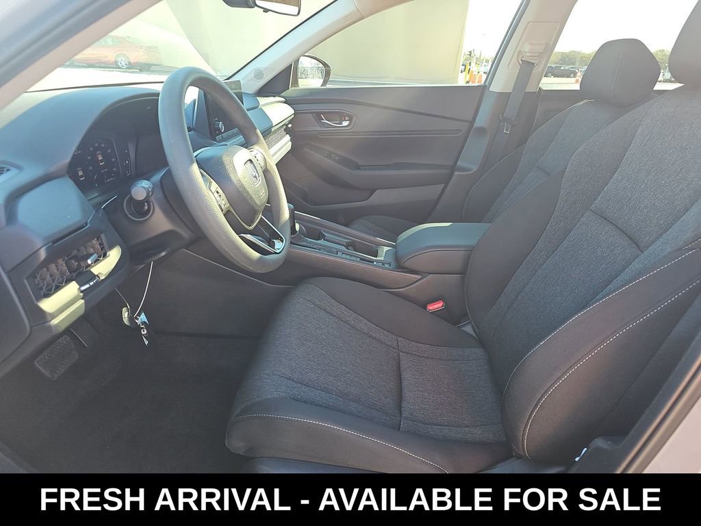 Used 2025 Honda Accord SE image 7