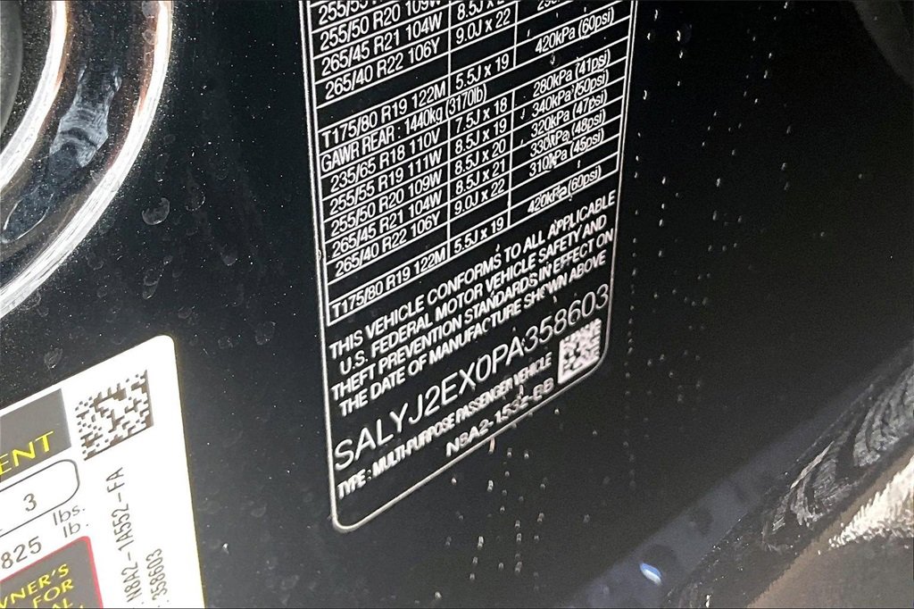 Used 2023 Land Rover Range Rover Velar S image 33