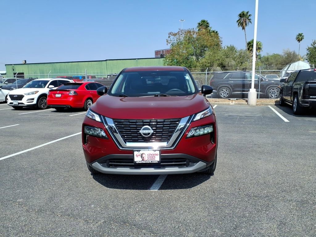 Used 2023 Nissan Rogue S image 8