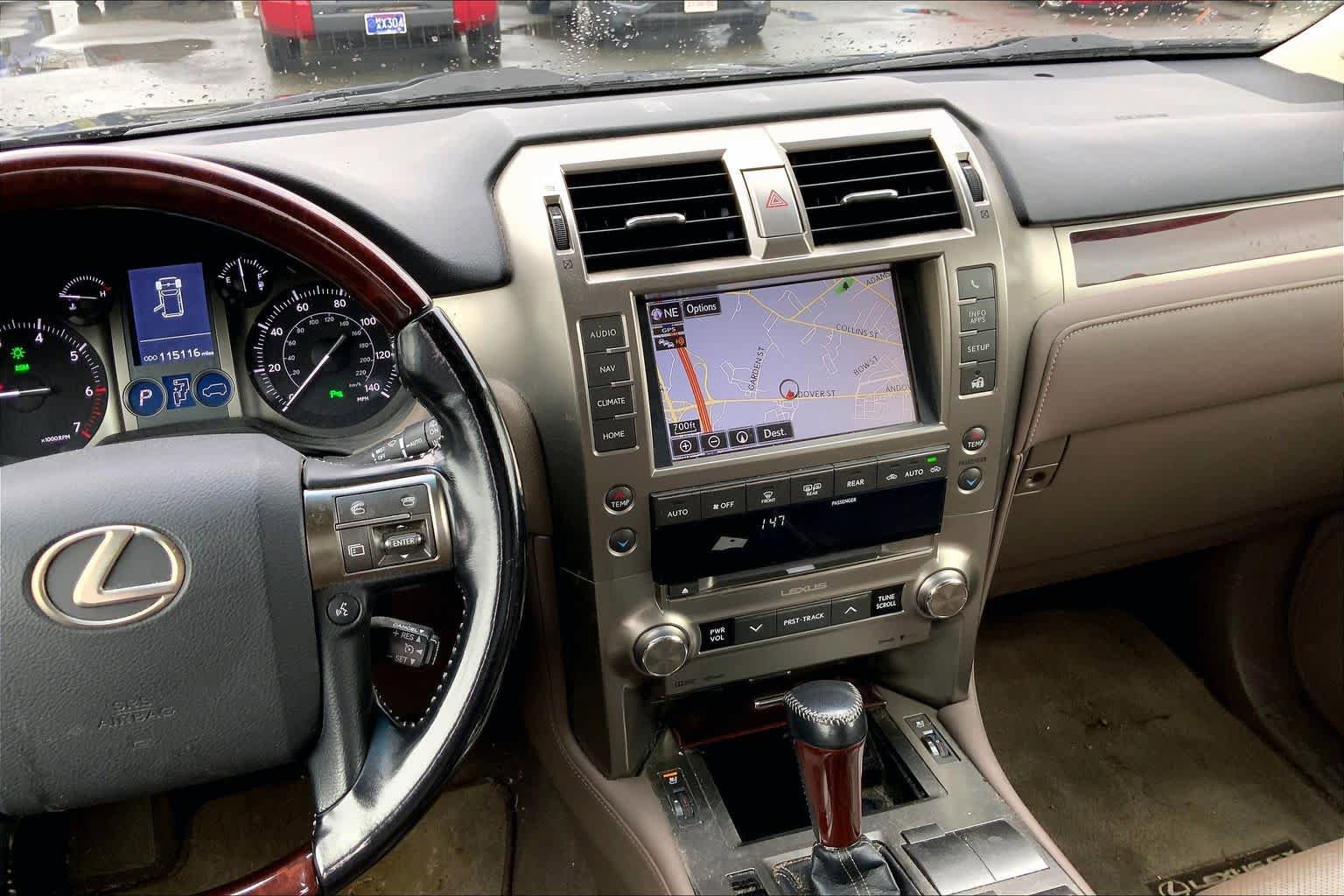 Used 2017 Lexus GX 460 Premium AWD/4WD image 7