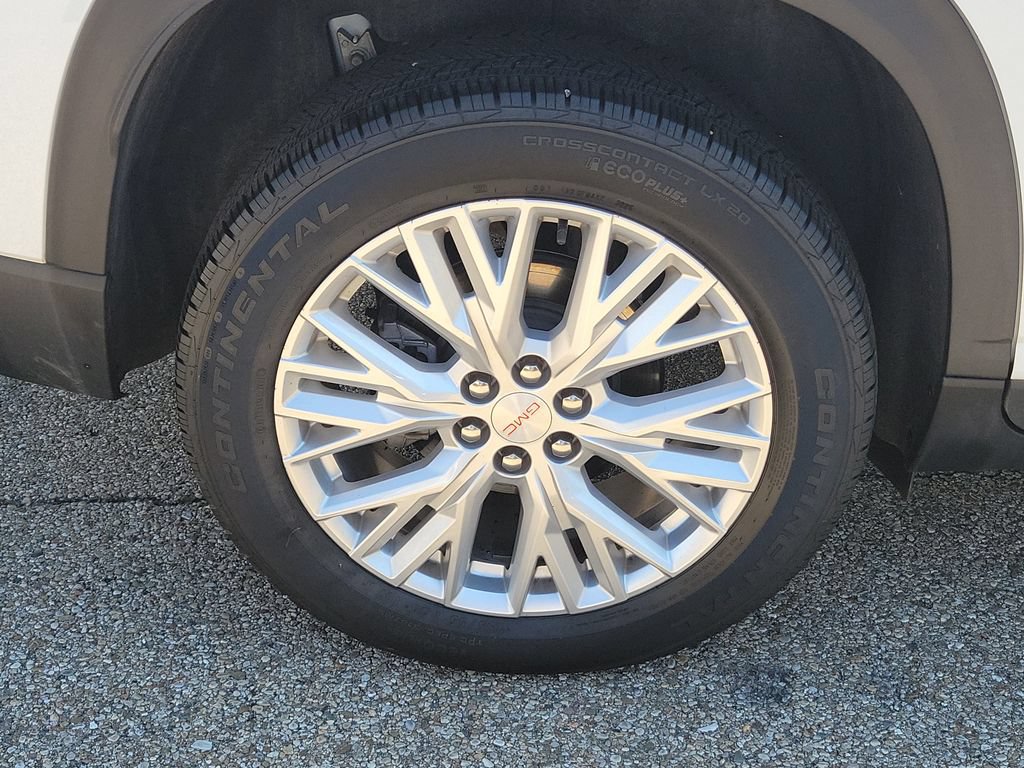 Used 2026 GMC Acadia Elevation w/ Elevation Premium Package FWD image 5
