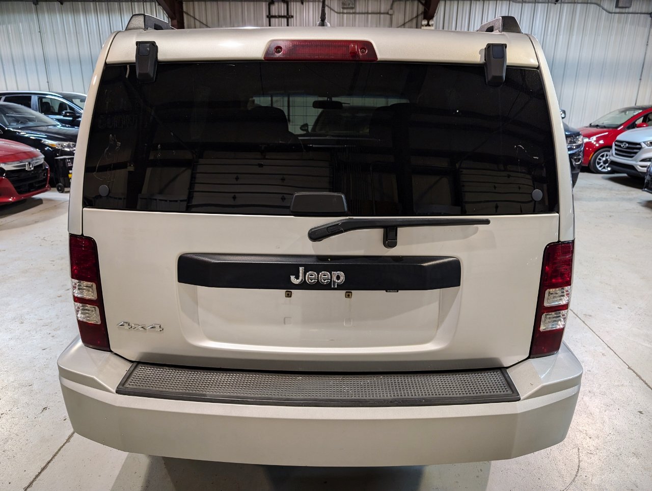 Used 2010 Jeep Liberty Sport w/ Popular Equipment Group AWD/4WD image 6