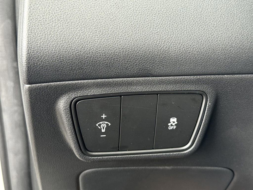 Used 2024 Hyundai Tucson SE image 14